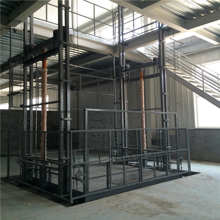導軌式升降（jiàng）機.jpg
